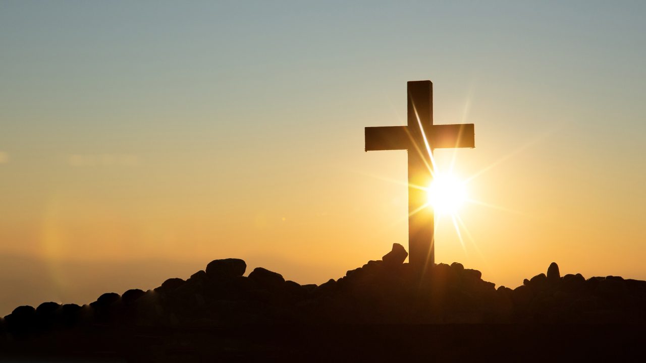 Sexta-feira Santa silêncio, memória e esperança no coração da fé cristã