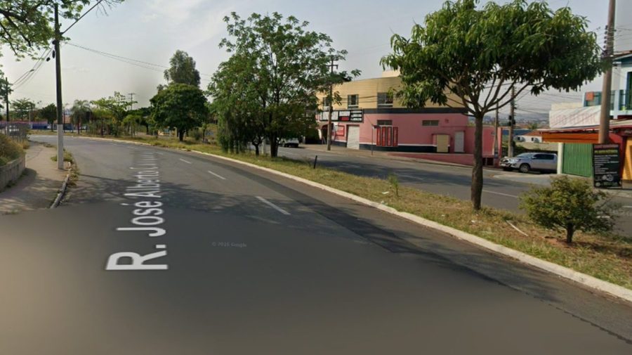 Trabalhador que roçava grama é atropelado por motociclista em Limeira