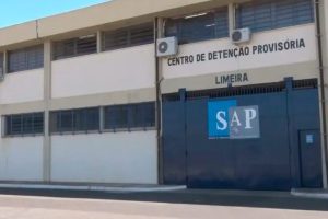 Visitante é flagrada com maconha ao entrar no CDP de Limeira