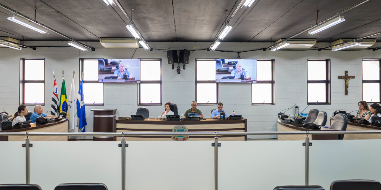 2026-04-29_contratacao-de-merendeiras-e-manutencao-de-escolas-sao-pautadas-em-reuniao-entre-montesano-e-comissao-de-educacao_1