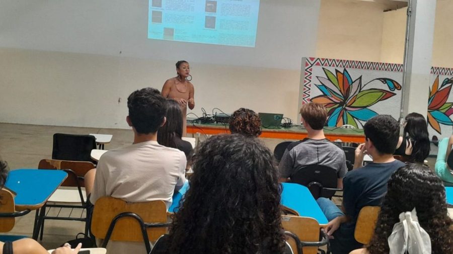 Cursinho Colmeia abre inscrições para 130 vagas em Limeira