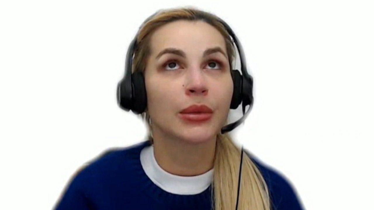Deolane chora em audiência após prisão
