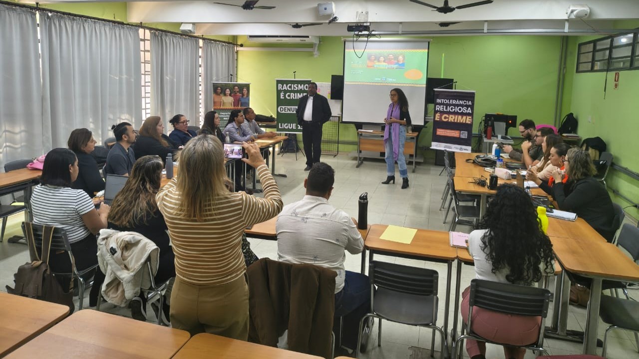 FORMAÇÃO ANTIRRACISTA