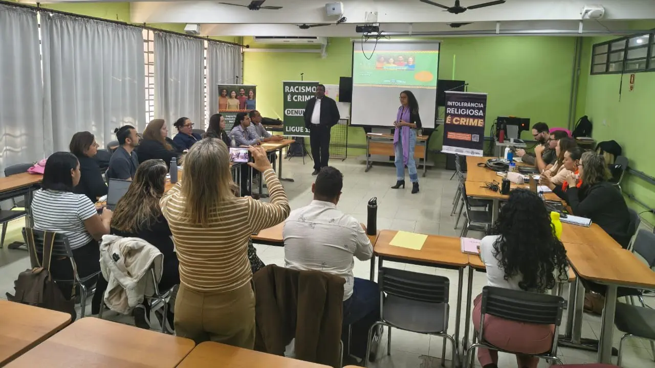 FORMAÇÃO ANTIRRACISTA