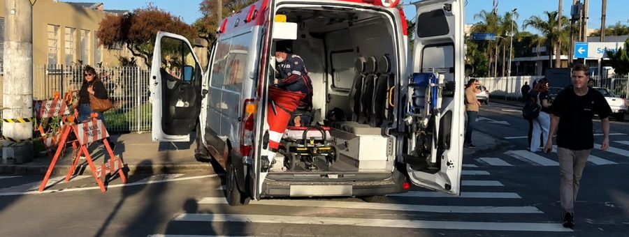 Idosa fica ferida após ser atropelada por moto em Limeira