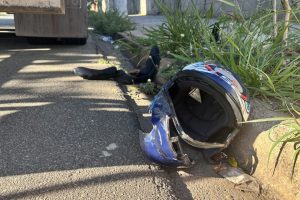 Jovem morre após colisão de moto contra caminhão no Jd. Roseira em Limeira