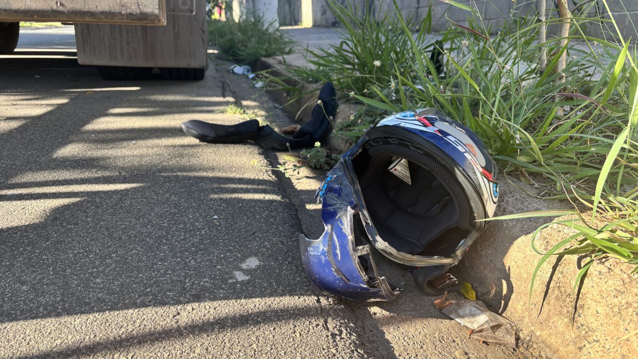 Jovem morre após colisão de moto contra caminhão no Jd. Roseira em Limeira
