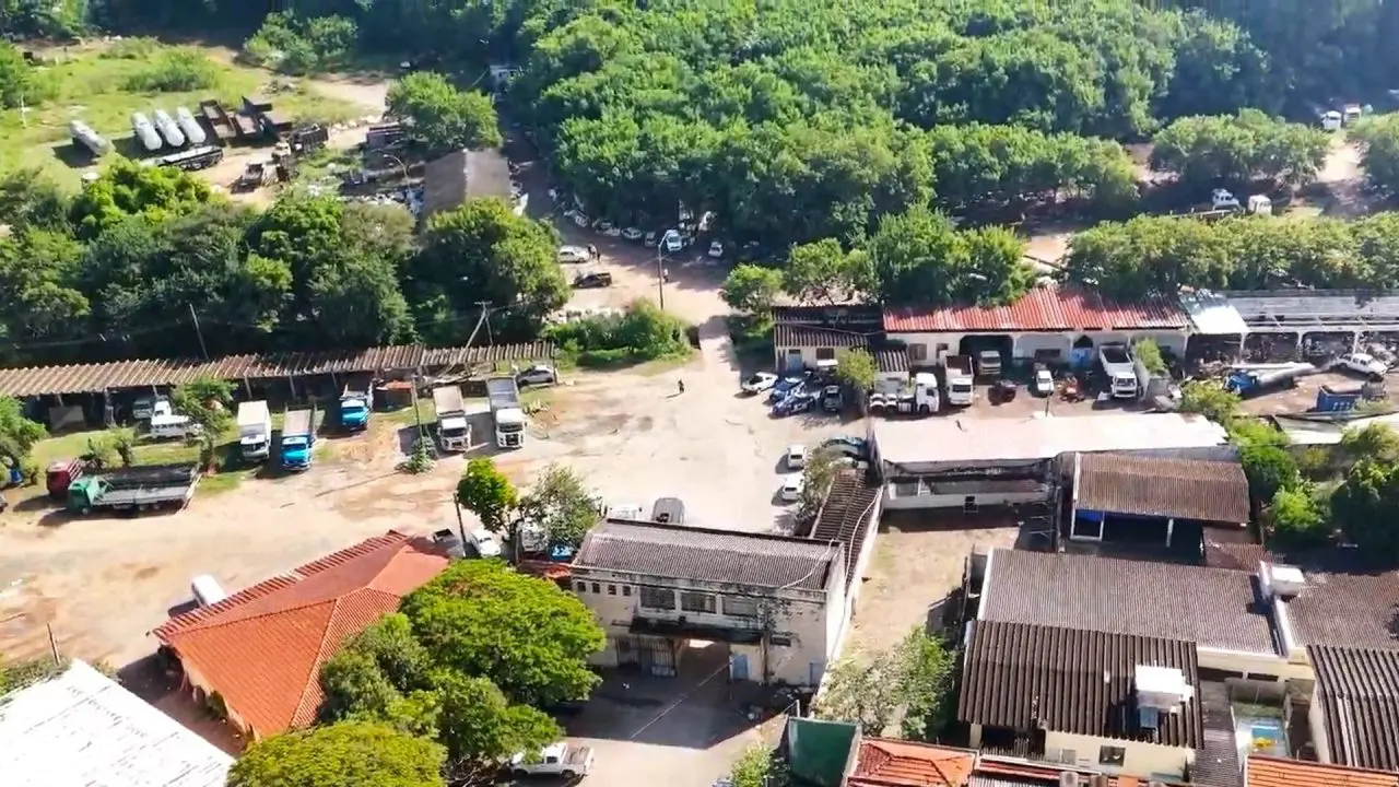 Justiça determina reintegração de posse da antiga garagem da Prefeitura