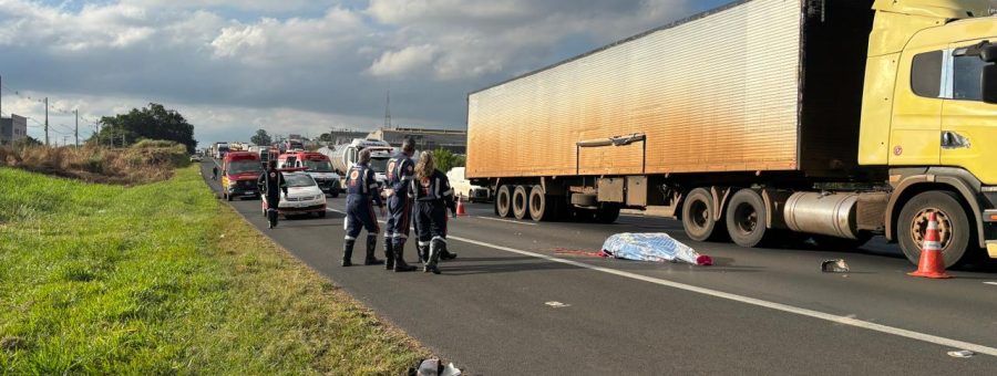 Motociclista morre atropelado na Rodovia Anhanguera, em Limeira