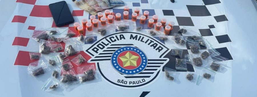 Mulher é presa com porções de maconha durante ação no Jardim Odécio Degan, em Limeira