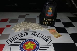 PM apreende 80 pinos de cocaína no Gustavo Peccinini, em Limeira