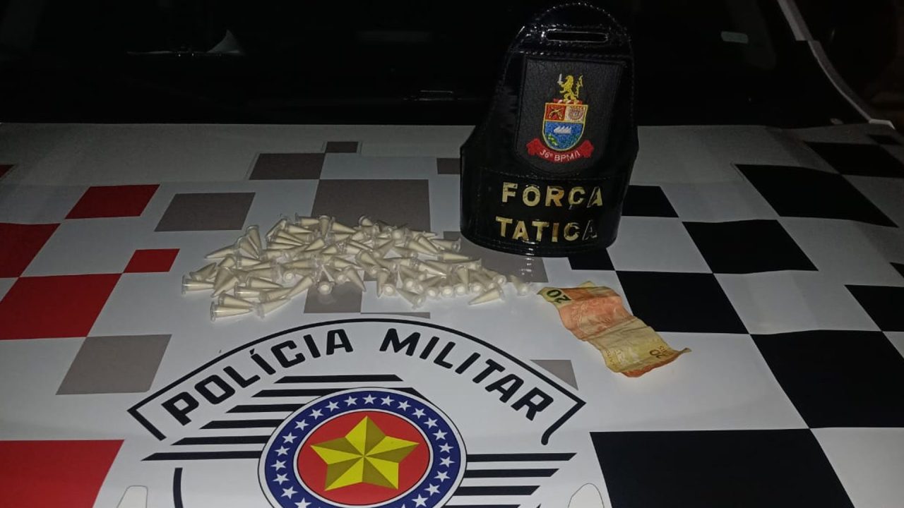 PM apreende 80 pinos de cocaína no Gustavo Peccinini, em Limeira