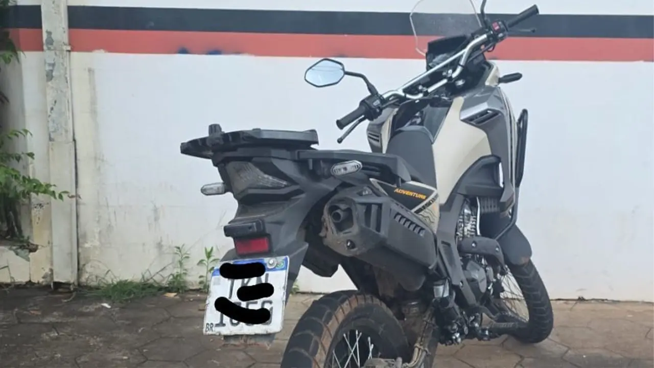 PM recupera moto furtada e prende homem em Limeira