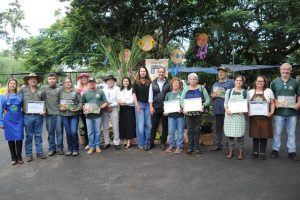 Produtores rurais recebem primeiros certificados do Selo Agro de Limeira