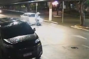 Pedestre fica ferido após atropelamento no Centro de Limeira