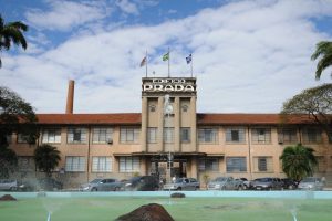 Prefeitura antecipa salário de servidores em Limeira