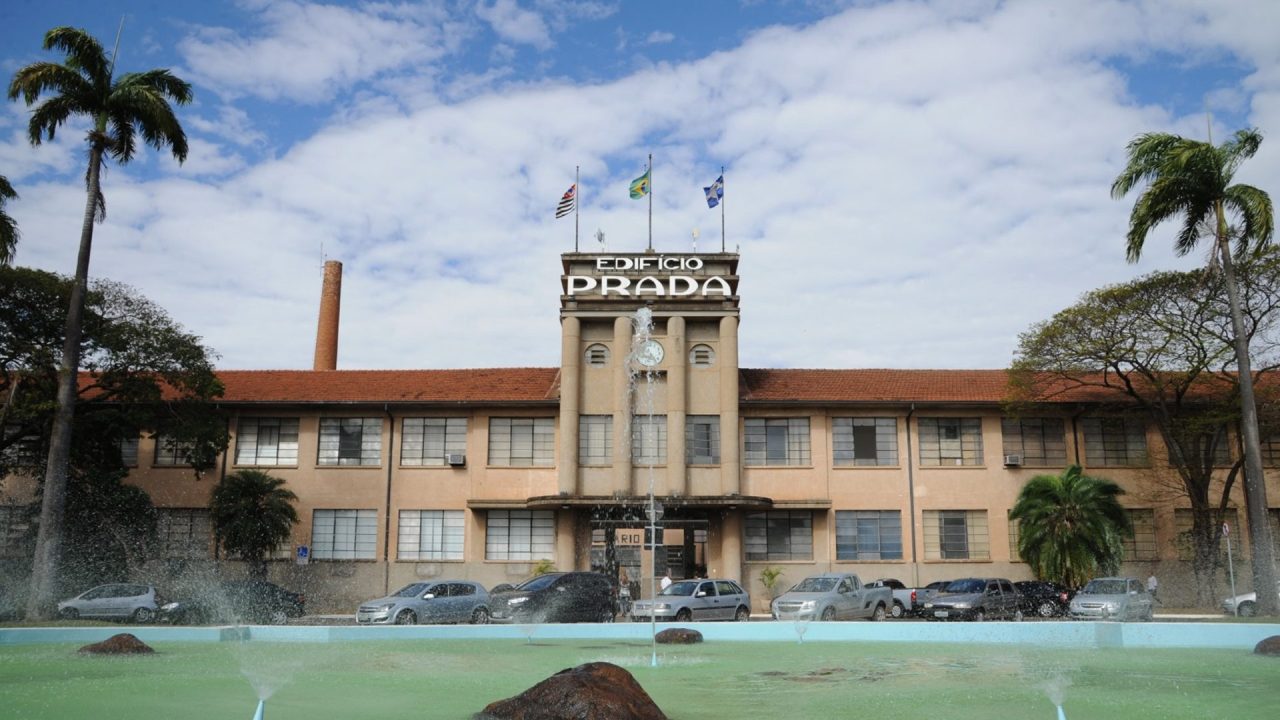 Prefeitura antecipa salário de servidores em Limeira