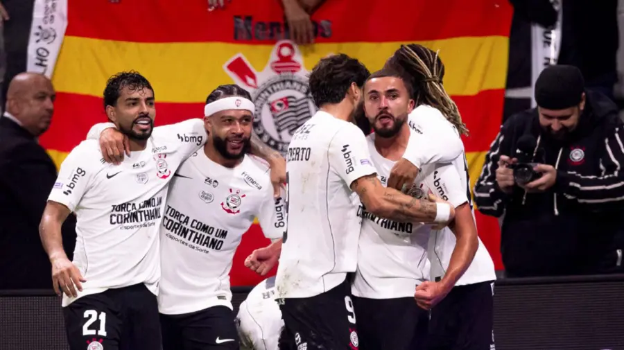 Red Bull Bragantino atropela Vasco no Rio e Corinthians vence Atlético-MG