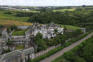 Saiba quais são os planos de Murilo Félix para o castelo de José Rico