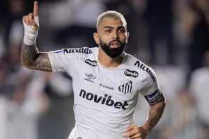 São Paulo garante primeiro lugar; Santos vence e vai ao playoff