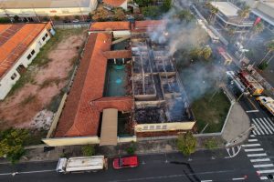 Tristeza veja como ficou Escola Prada após incêndio em Limeira