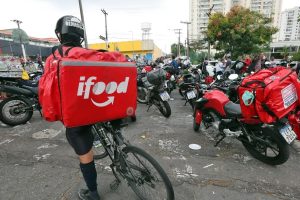 Governo abre processo contra iFood e Keeta por falta de transparência nos preços
