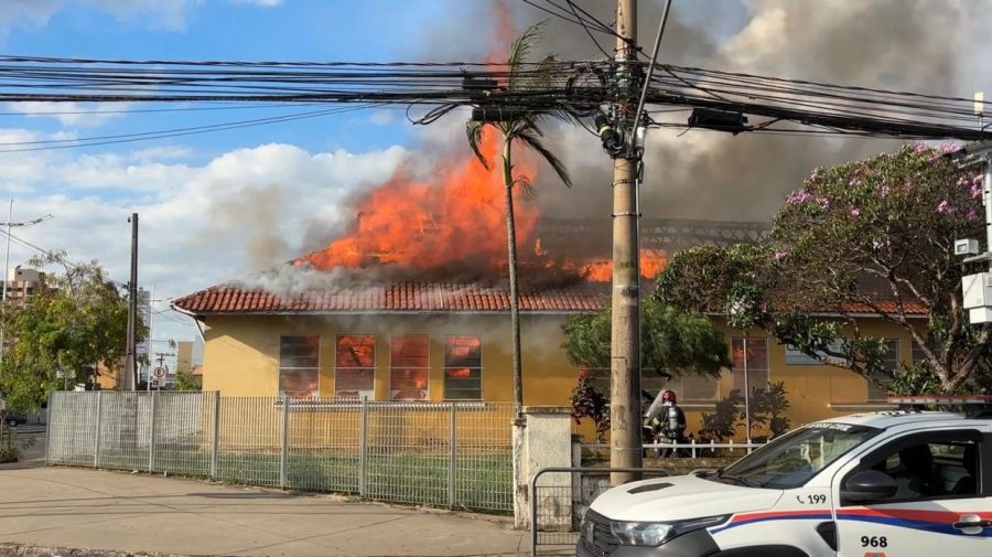 incendio escola prada