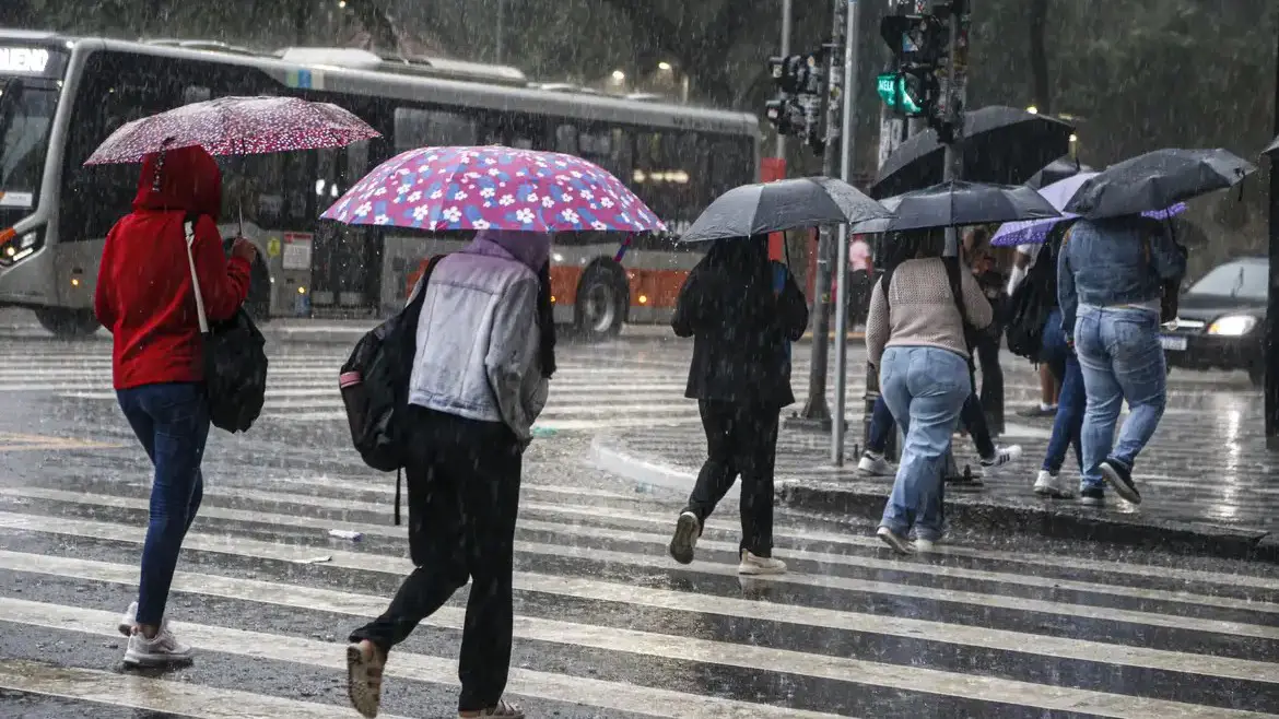 Limeira terá quarta-feira com muitas nuvens e possibilidade de chuva fraca; confira a previsão do tempo para os próximos dias.