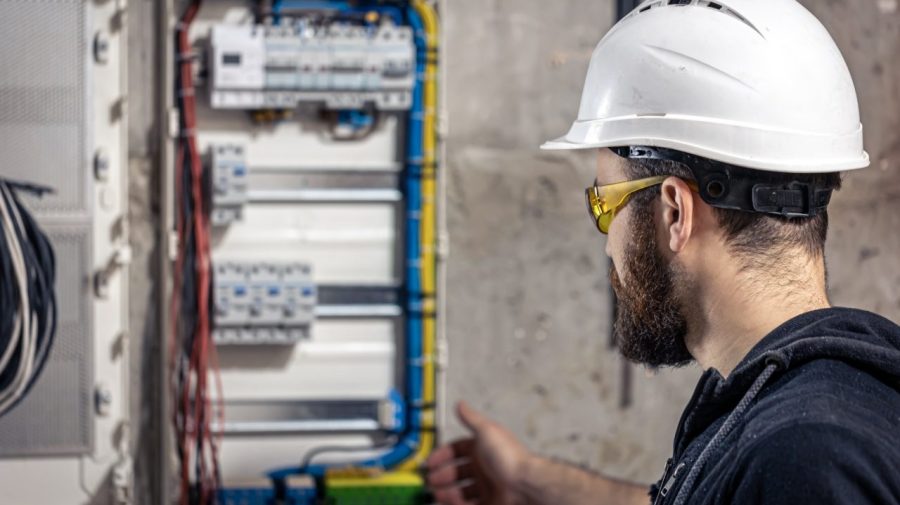 Curso gratuito de eletricista