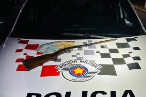 Homem é preso após polícia encontrar arma e dinheiro em casa de Limeira