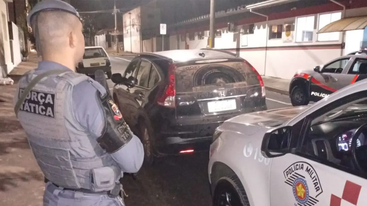 Jovem é preso com SUV furtado em área rural de Limeira