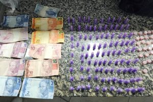 Jovem é preso com cocaína e crack no Antônio Simonetti, em Limeira