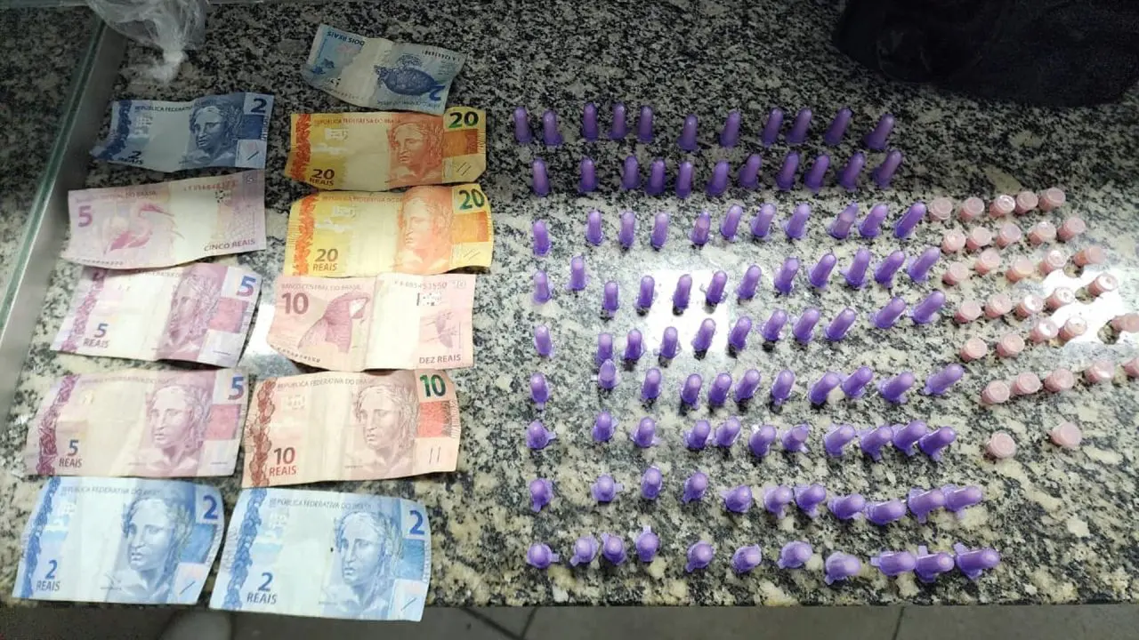 Jovem é preso com cocaína e crack no Antônio Simonetti, em Limeira