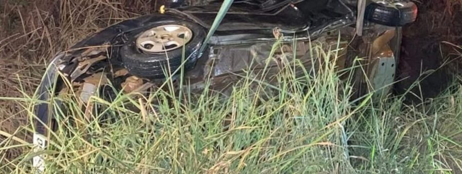 Jovem morre após carro capotar e cair em cacimba em estrada rural de Limeira