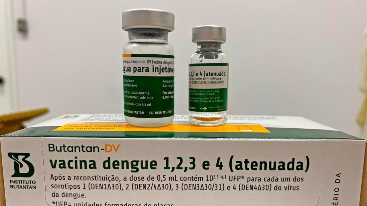 Limeira suspende vacinação contra dengue para adultos após orientação do Ministério da Saúde