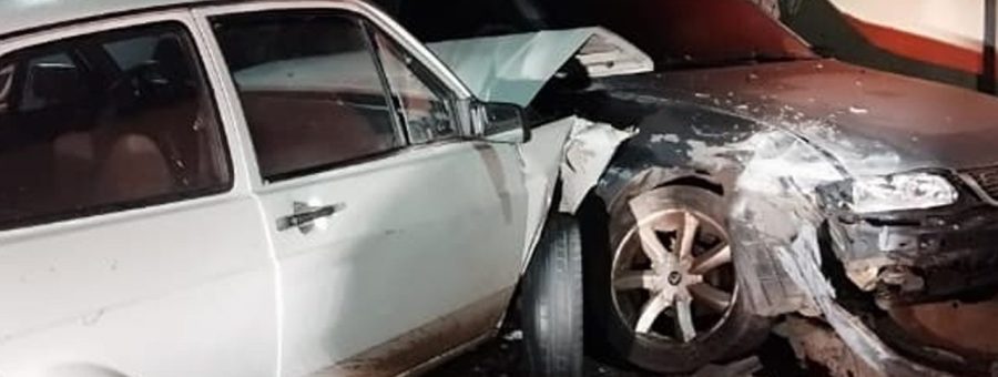 Motorista foge da PM e bate carro após perseguição em Limeira