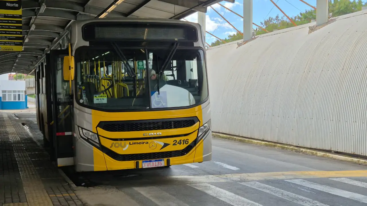 Motoristas aceitam proposta da Sancetur e acaba greve do transporte coletivo de Limeira