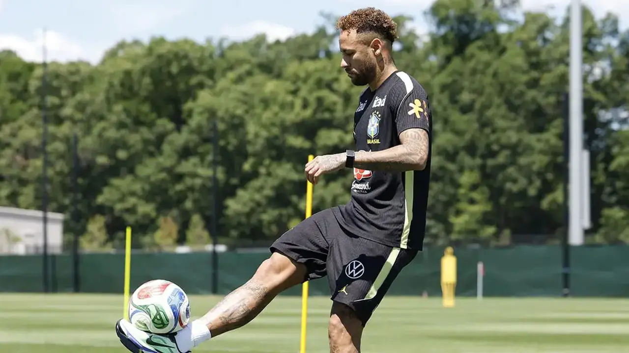 Neymar volta a treinar com a seleção a 2 dias do jogo contra o Haiti