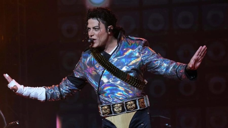 Rodrigo Teaser traz tributo a Michael Jackson para Limeira