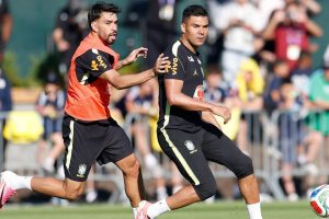 Sem Neymar, Brasil finaliza preparação para estreia na Copa no sábado
