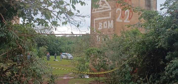 jkovem lançada sem corda na ponte do esqueleto