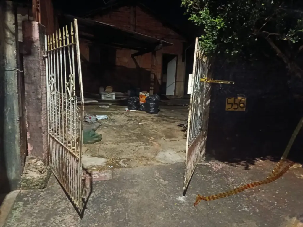 Cadeirante morre durante incêndio em residência no Belinha Ometto, em Limeira (4)