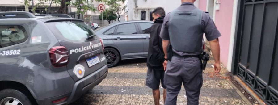 Homem é preso por suspeita de tráfico de drogas próximo a quadra esportiva em Limeira (2)