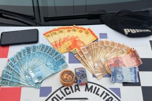 Homem é preso por tráfico e posse de notas falsas