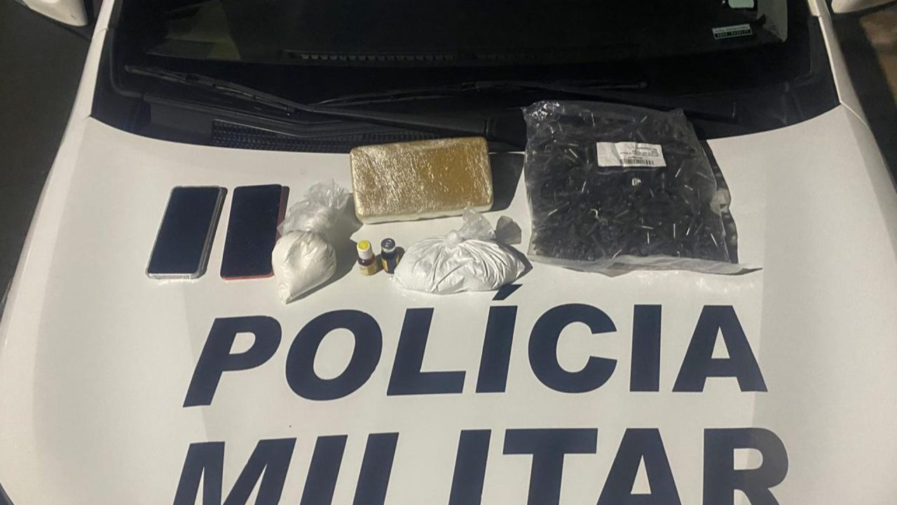 PM apreende mais de 1 kg de crack e quase 700 g de cocaína em Limeira