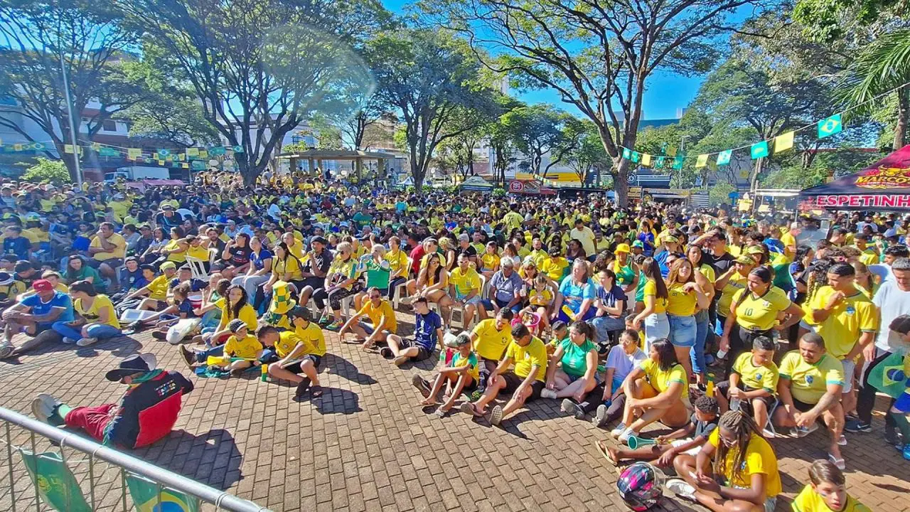 Praça Toledo Barros terá telão para Brasil x Noruega neste domingo