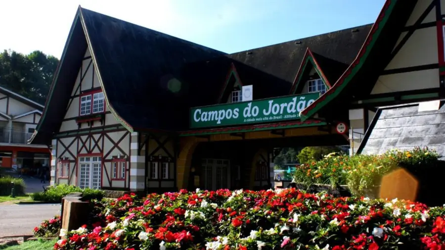 Procon-SP divulga pesquisa para auxiliar consumidor a planejar férias em alguns destinos de inverno