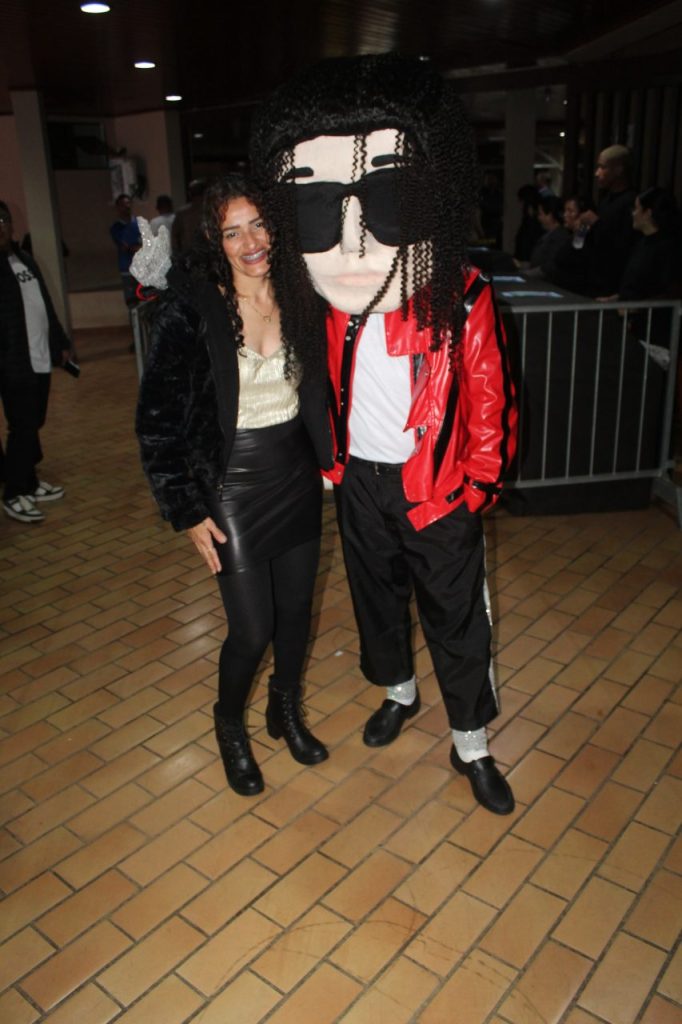 RODRIGO TEASER MICHAEL JACKSON (15)