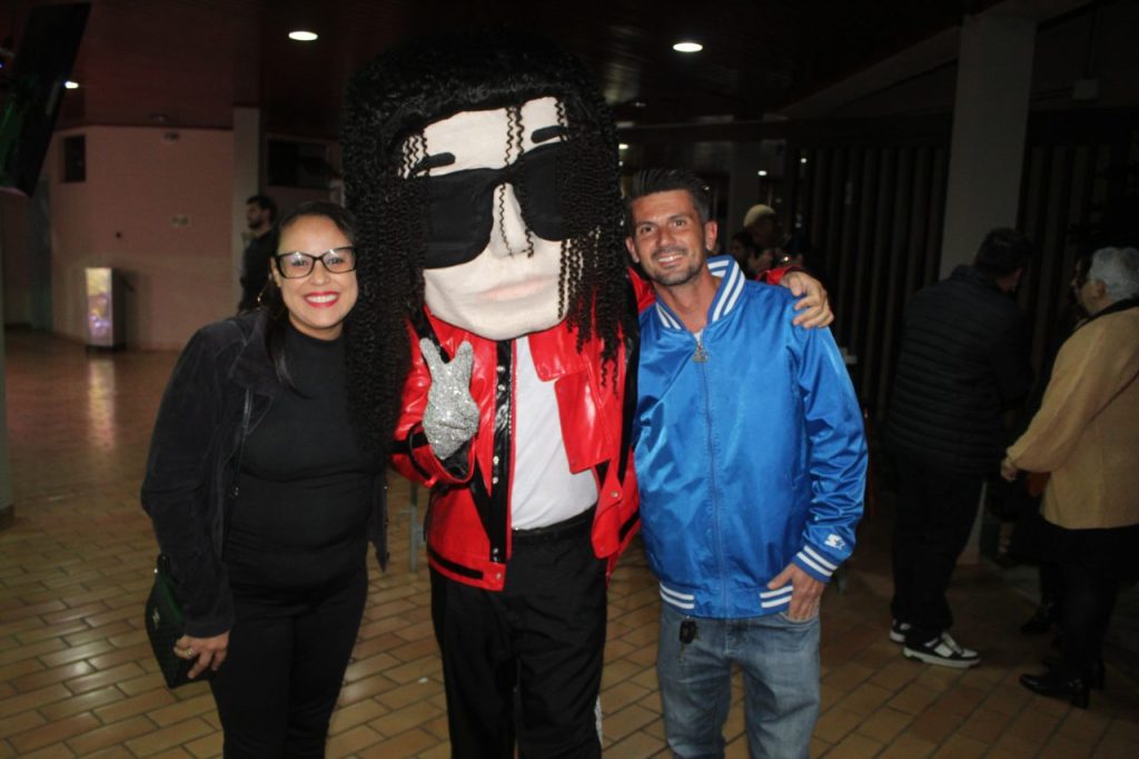 RODRIGO TEASER MICHAEL JACKSON (17)