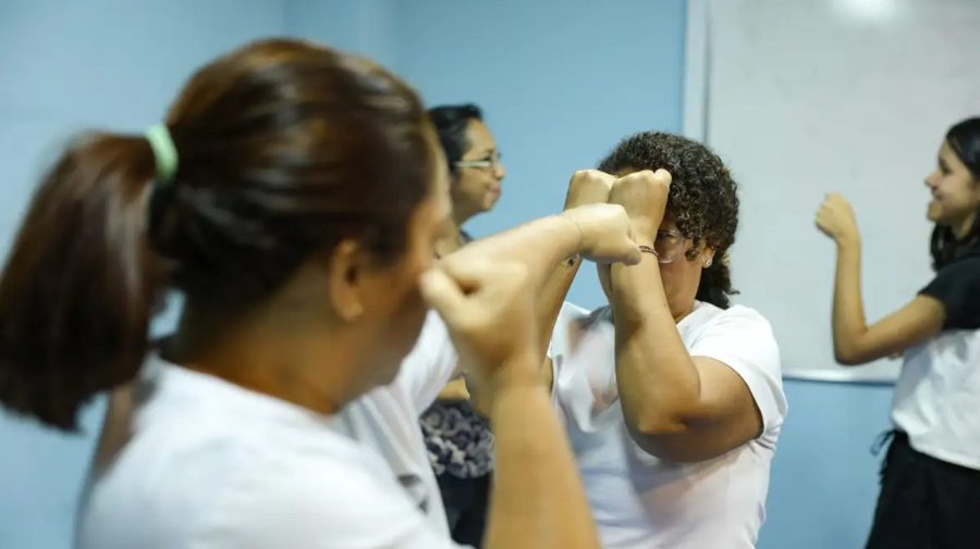 Senado aprova venda de spray de pimenta para defesa de mulheres